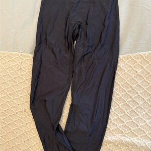 All access leggings with slight shine